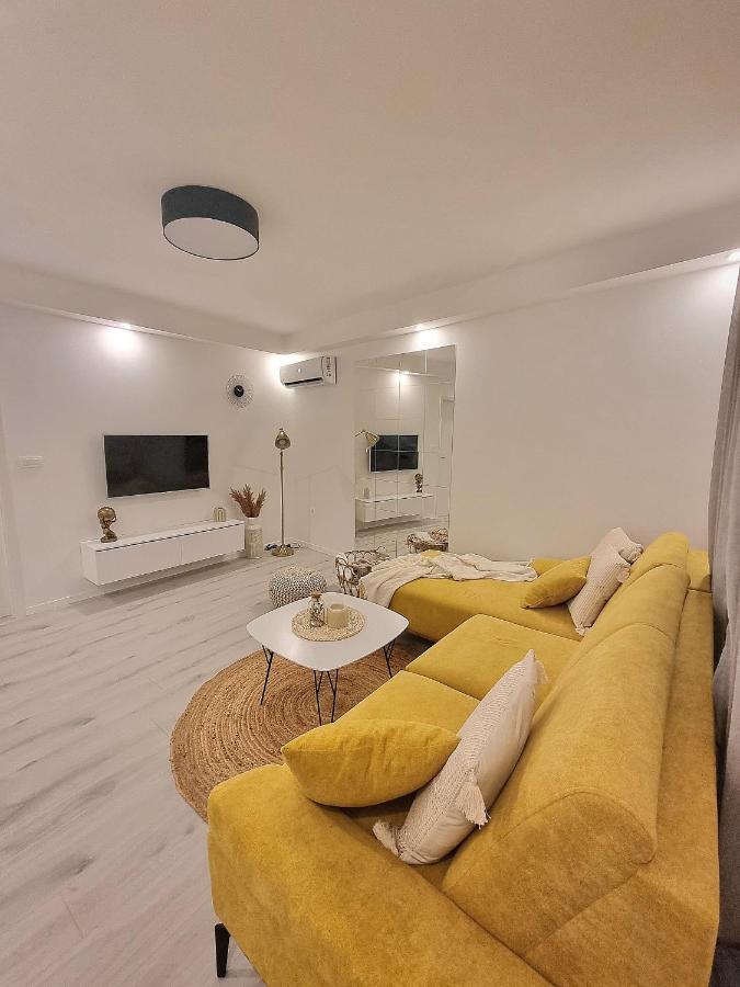 Apartamento Un Ami Pula Exterior foto